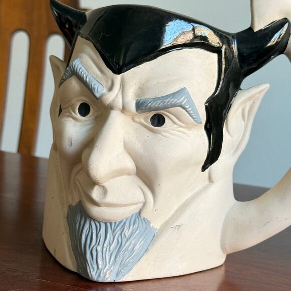 Vintage Devil head figure Pitcher ceramic 2 L hand painted *RARE* - Picture 2 of 10